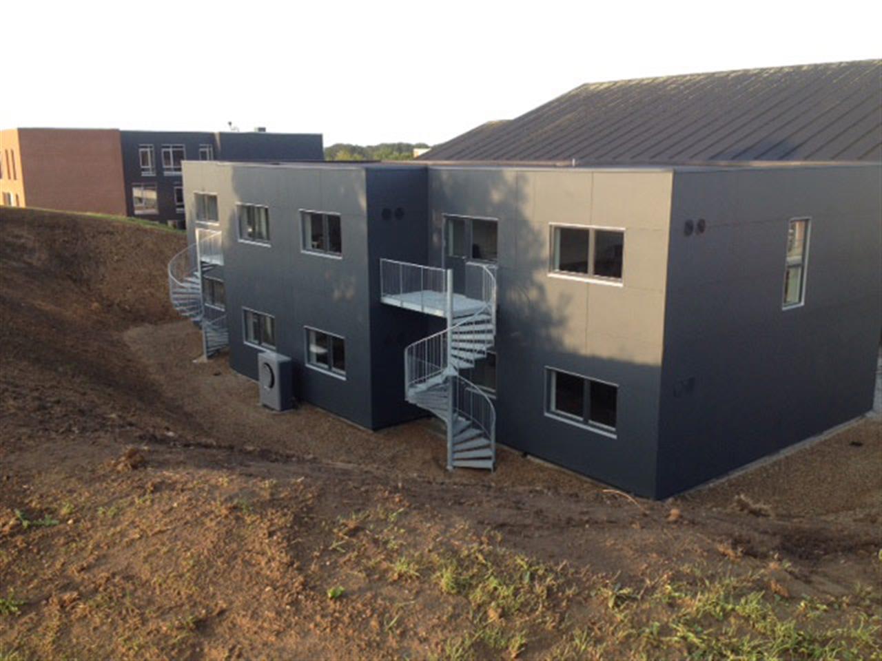 Få en pavillon til skoler på www.focusmoduler.dk